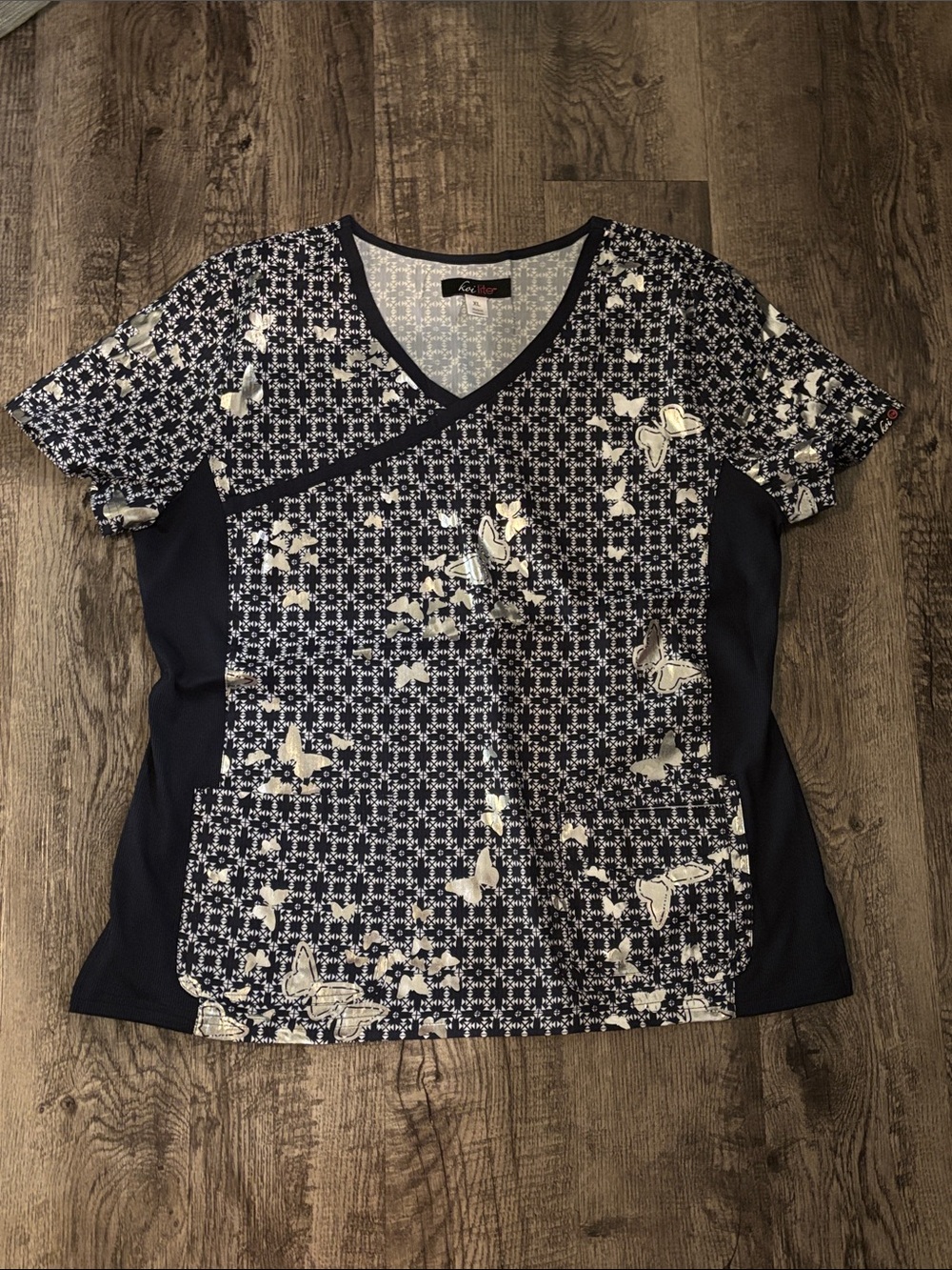 Koi Lite Scrub Top - Navy Pattern with Butterflies - Size XLarge